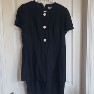 Vintage Taurus II Chic Black Button-Up Midi Dress